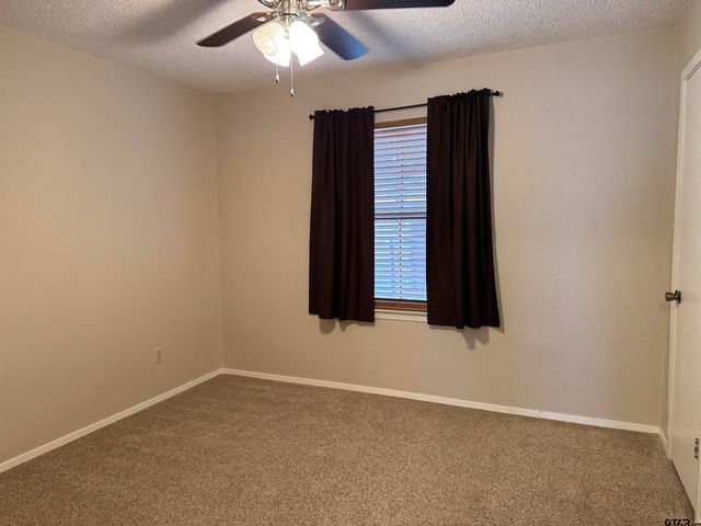 531 Dogwood Ln, Hideaway, TX 75771