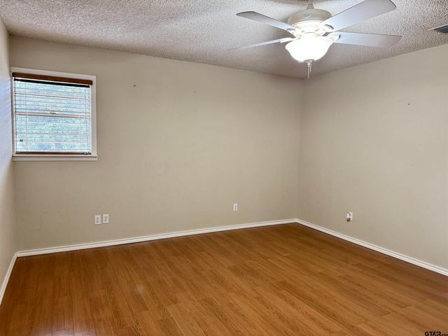 531 Dogwood Ln, Hideaway, TX 75771