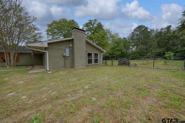 531 Dogwood Ln, Hideaway, TX 75771