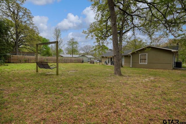 531 Dogwood Ln, Hideaway, TX 75771