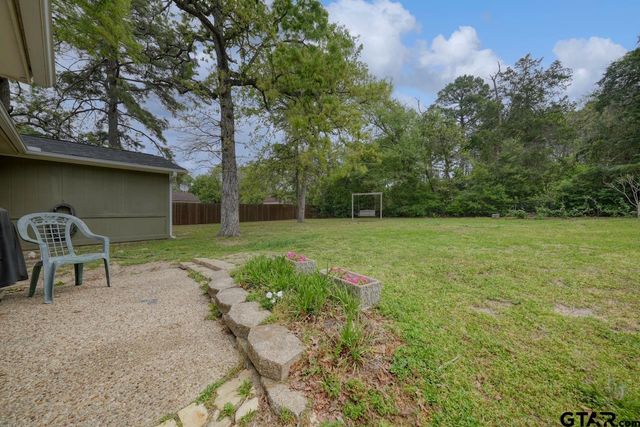 531 Dogwood Ln, Hideaway, TX 75771