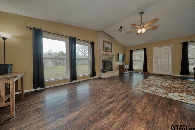 531 Dogwood Ln, Hideaway, TX 75771