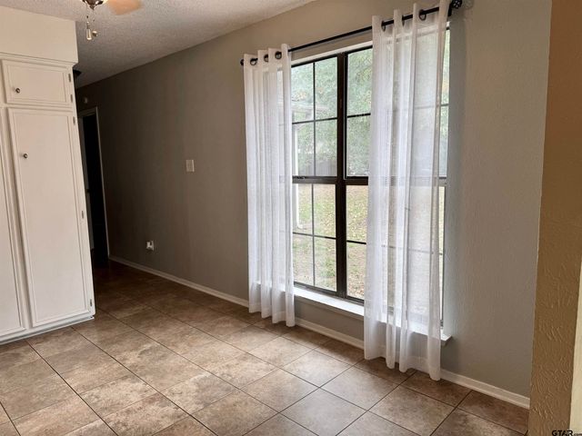 531 Dogwood Ln, Hideaway, TX 75771