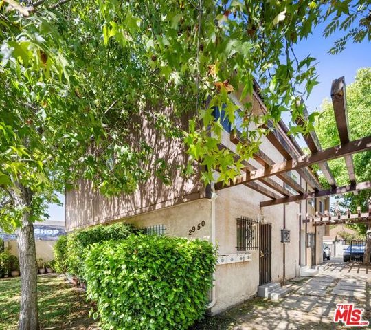 2946 S Western Avenue, Los Angeles, CA 90018