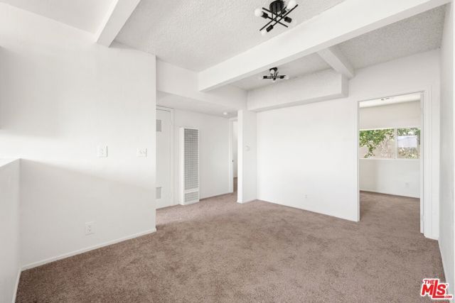 2946 S Western Avenue, Los Angeles, CA 90018