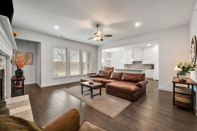 4226 Bel Air Drive, Midlothian, TX 76065