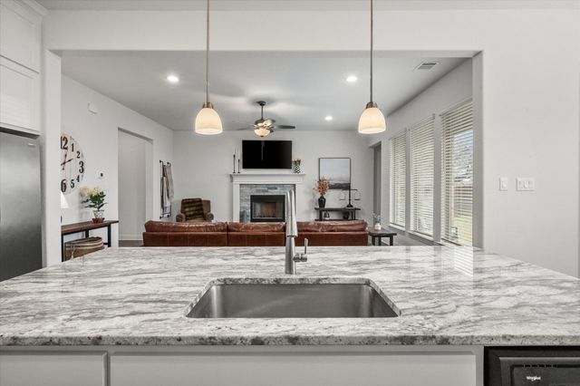 4226 Bel Air Drive, Midlothian, TX 76065