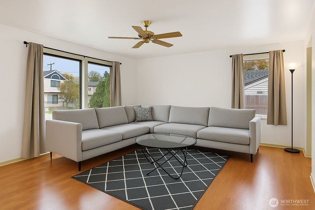 3906 S Morgan Street, Seattle, WA 98118