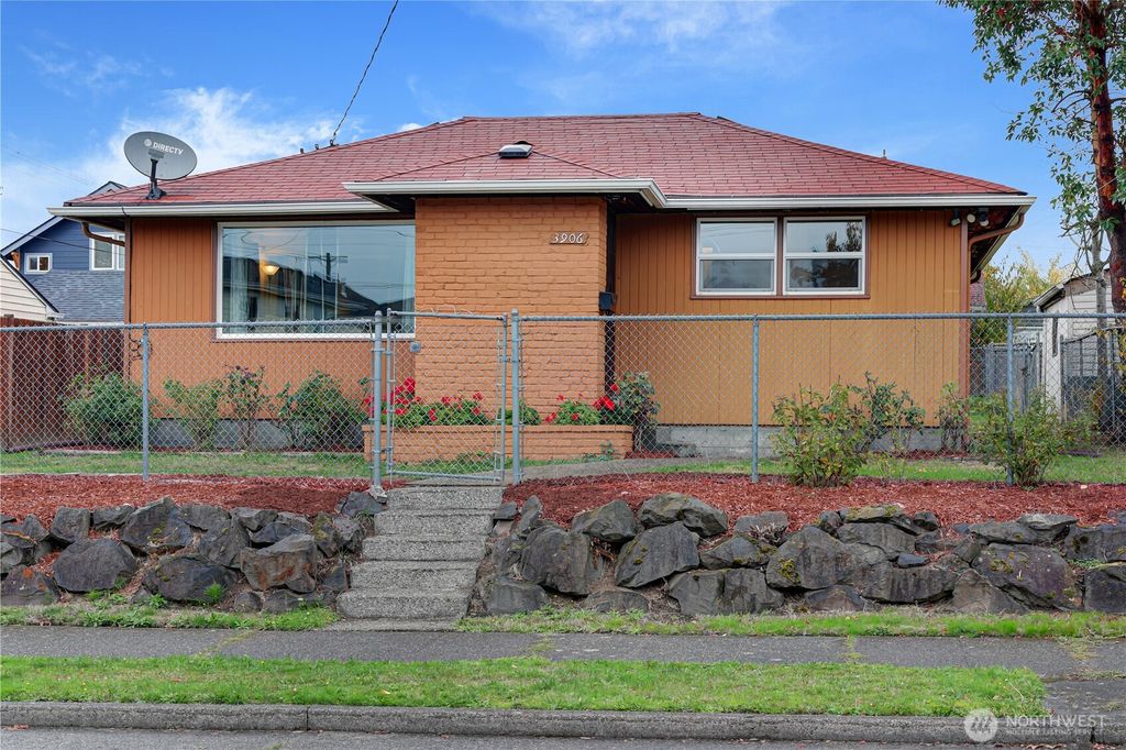 3906 S Morgan Street, Seattle, WA 98118