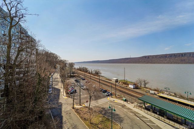 1085 Warburton Avenue 316, Yonkers, NY 10701