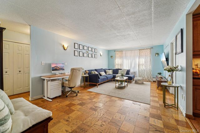 1085 Warburton Avenue 316, Yonkers, NY 10701