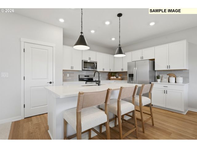 536 Nw Wagon Way, Estacada, OR 97023
