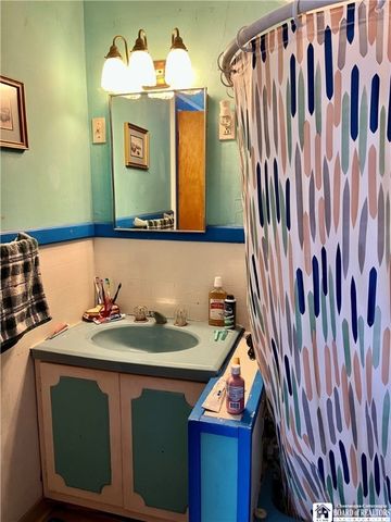 19 Juliet Street, Jamestown, NY 14701