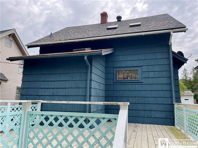 19 Juliet Street, Jamestown, NY 14701