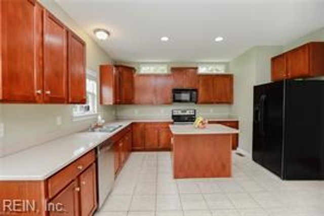 2200 Elijah ST, Chesapeake, VA 23323