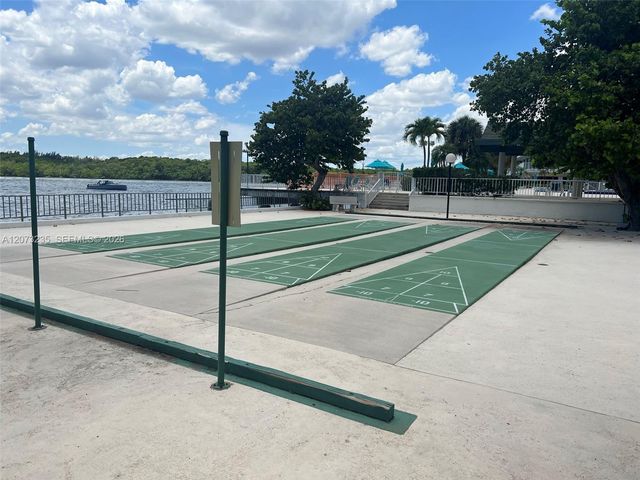 300 Bayview Drive 603, Sunny Isles Beach, FL 33160
