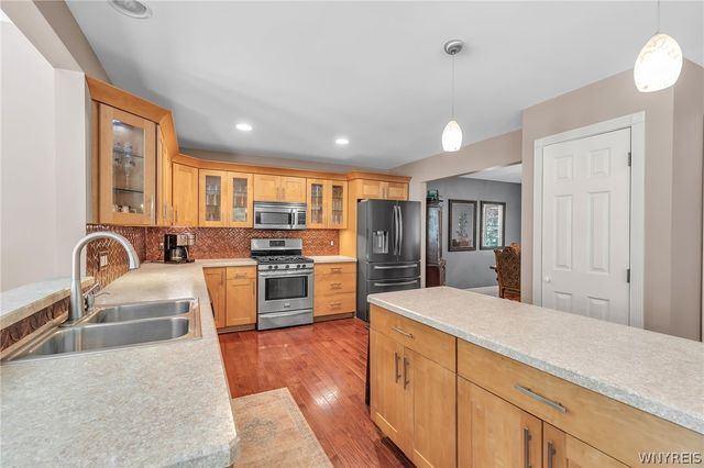 75 Brunck Road, Lancaster, NY 14086