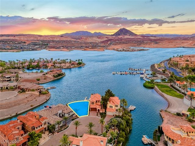 17 Via Del Garda, Henderson, NV 89011