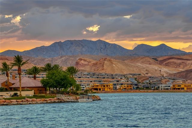 17 Via Del Garda, Henderson, NV 89011