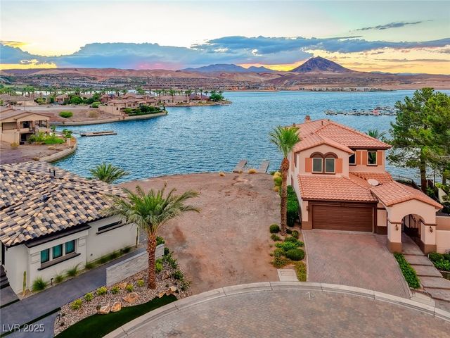 17 Via Del Garda, Henderson, NV 89011