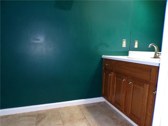 6767 Mars Crider Rd, Seven Fields Boro, PA 16046