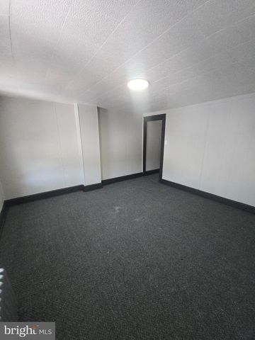 758 W WALNUT ST, Pottsville, PA 17901