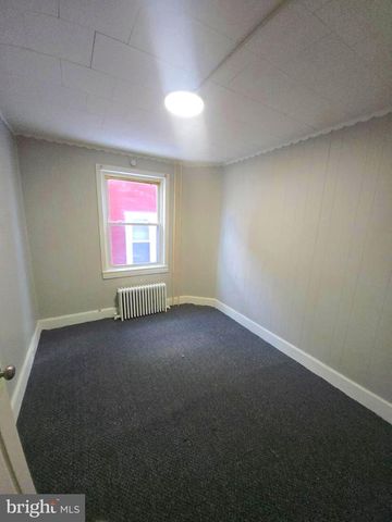 758 W WALNUT ST, Pottsville, PA 17901