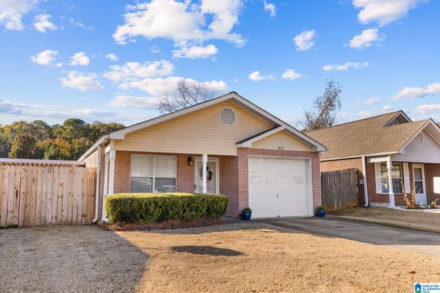 1824 STONEHENGE DRIVE, Center Point, AL 35215