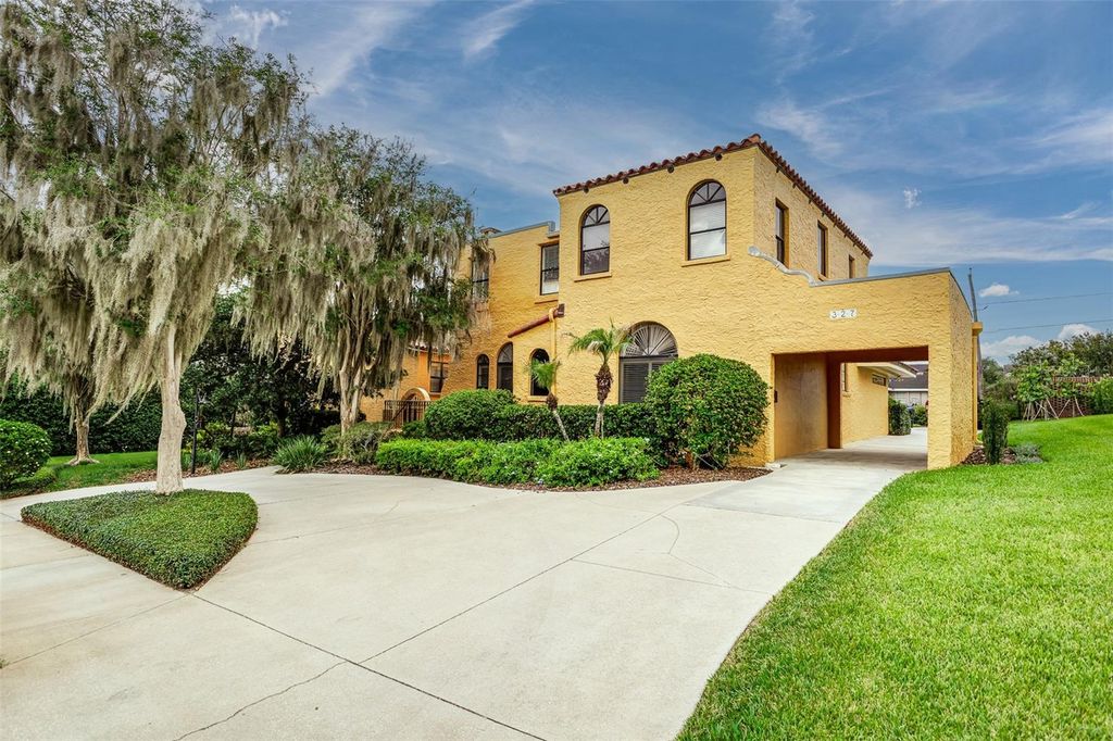 327 MIRAMAR ROAD, Lakeland, FL 33803