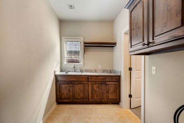 5410 E 121st Place S, Bixby, OK 74008