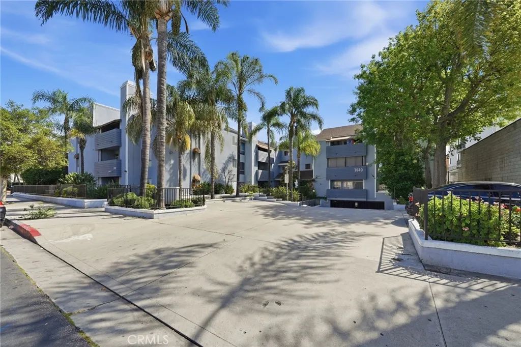 7640 Oso 318, Winnetka, CA 91306