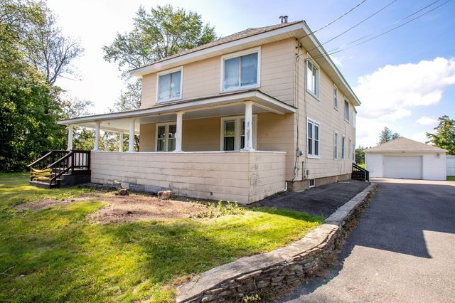 202 Pierce St, Leominster, MA 01453