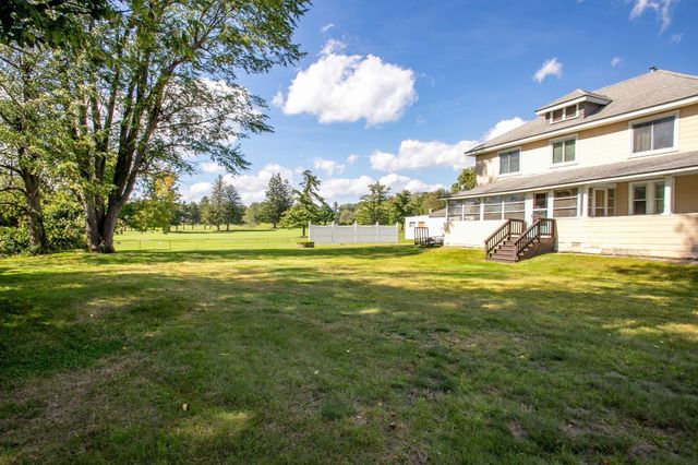 202 Pierce St, Leominster, MA 01453
