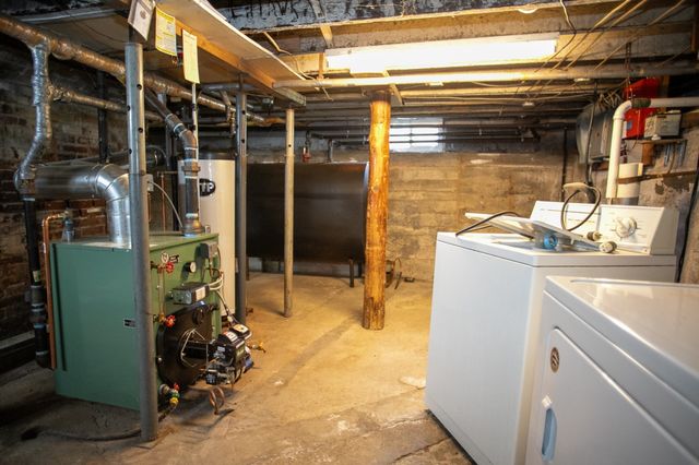 202 Pierce St, Leominster, MA 01453