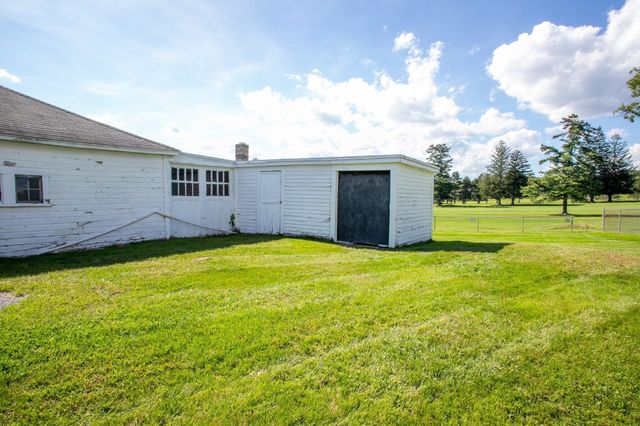 202 Pierce St, Leominster, MA 01453