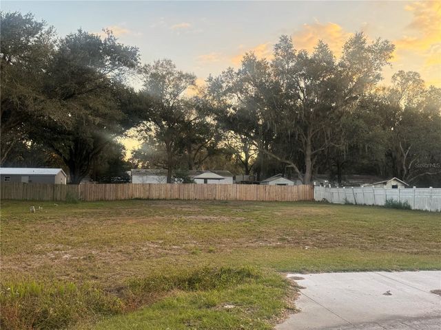 325 DONALD LANE, Winter Haven, FL 33880