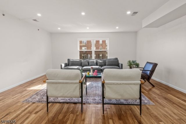 87 Chadwick Ave, Newark City, NJ 07108