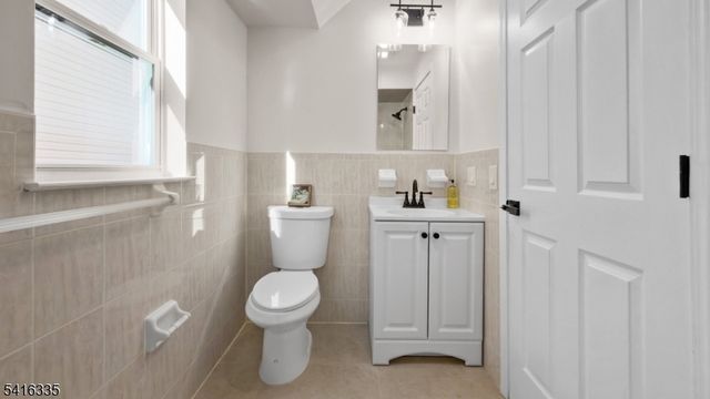 87 Chadwick Ave, Newark City, NJ 07108