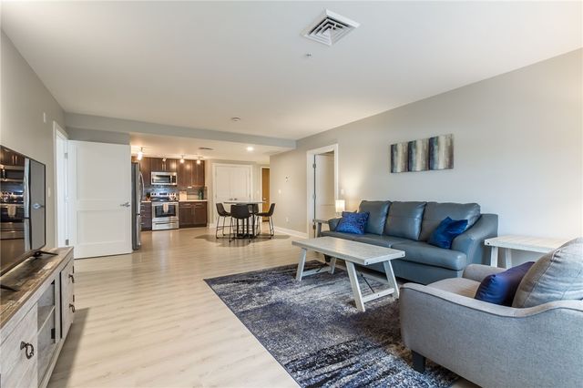 205 Lakeshore Drive 417, Canandaigua City, NY 14424