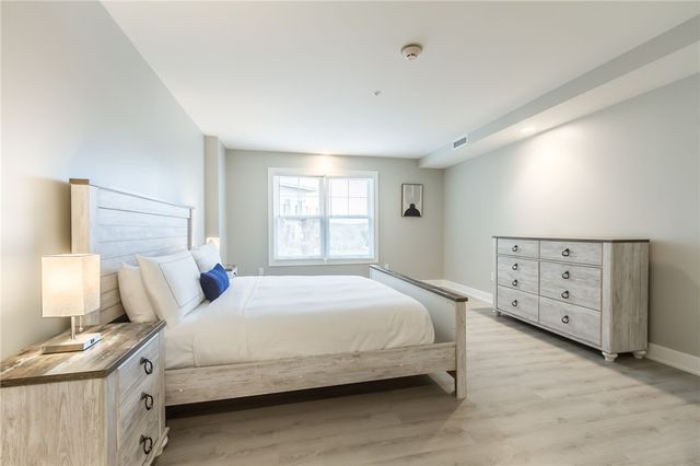 205 Lakeshore Drive 417, Canandaigua City, NY 14424