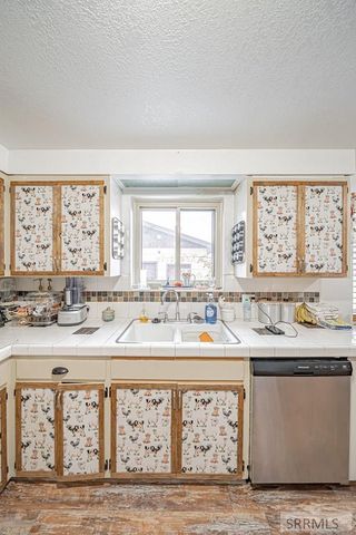 365 Jefferson Street, Blackfoot, ID 83211