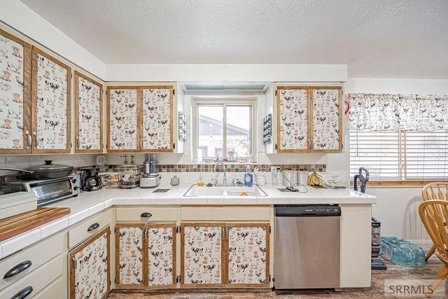 365 Jefferson Street, Blackfoot, ID 83211