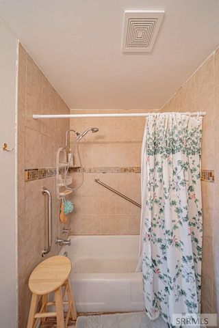 365 Jefferson Street, Blackfoot, ID 83211