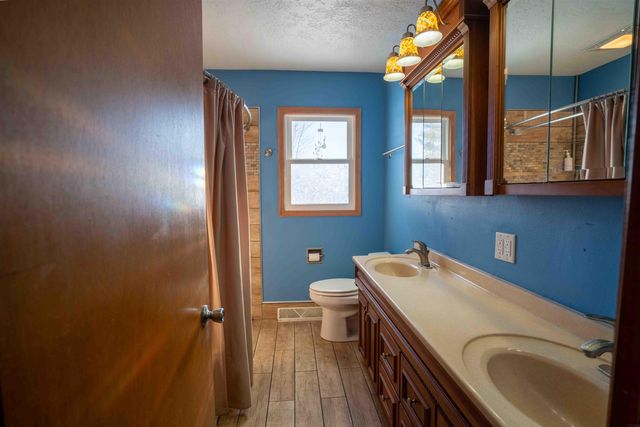 825 Belle Street, Waterloo, IA 50702