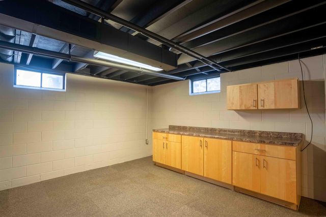 825 Belle Street, Waterloo, IA 50702