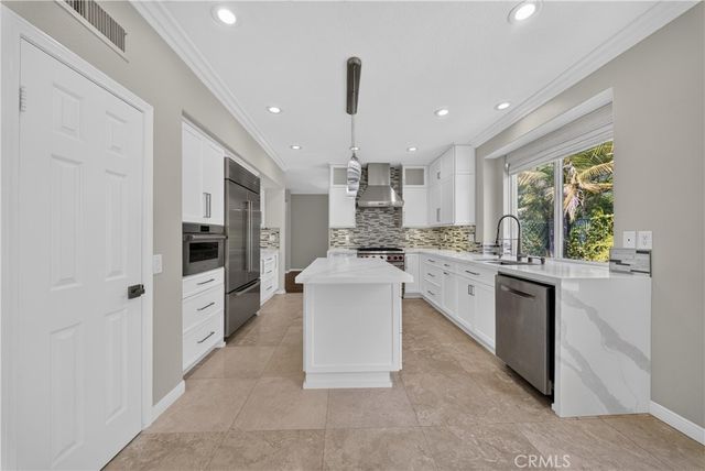 6 Westchester Court, Trabuco Canyon, CA 92679