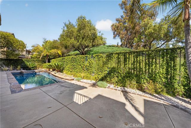 6 Westchester Court, Trabuco Canyon, CA 92679