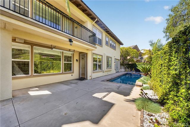 6 Westchester Court, Trabuco Canyon, CA 92679