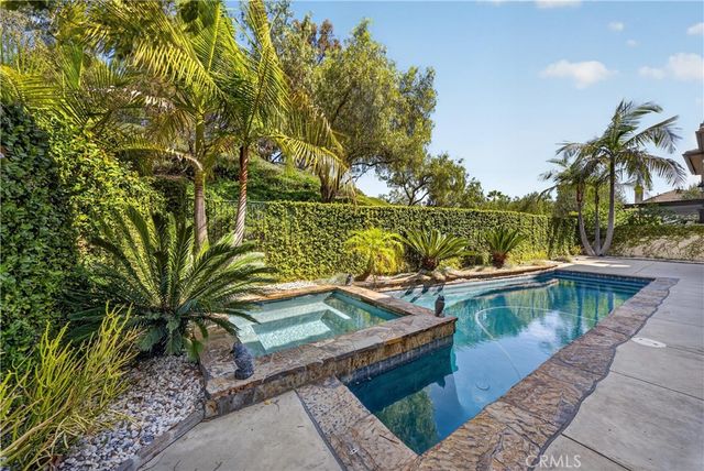6 Westchester Court, Trabuco Canyon, CA 92679
