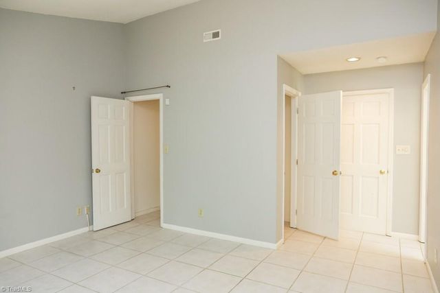 210 College Road 201, Greensboro, NC 27410